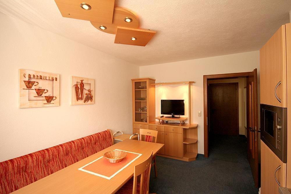 Appartement Haus Raetia à Serfaus Chambre photo